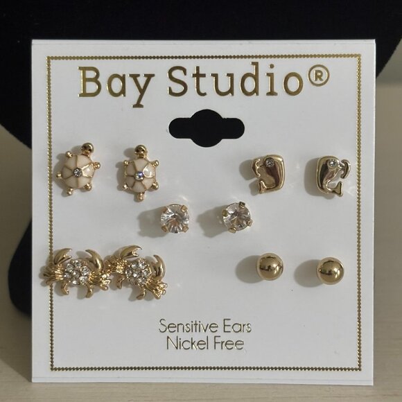5 pairs Bay Studio Gold Rhinestone Dolphin Crab Beach Dainty Simple Earrings - Picture 1 of 2